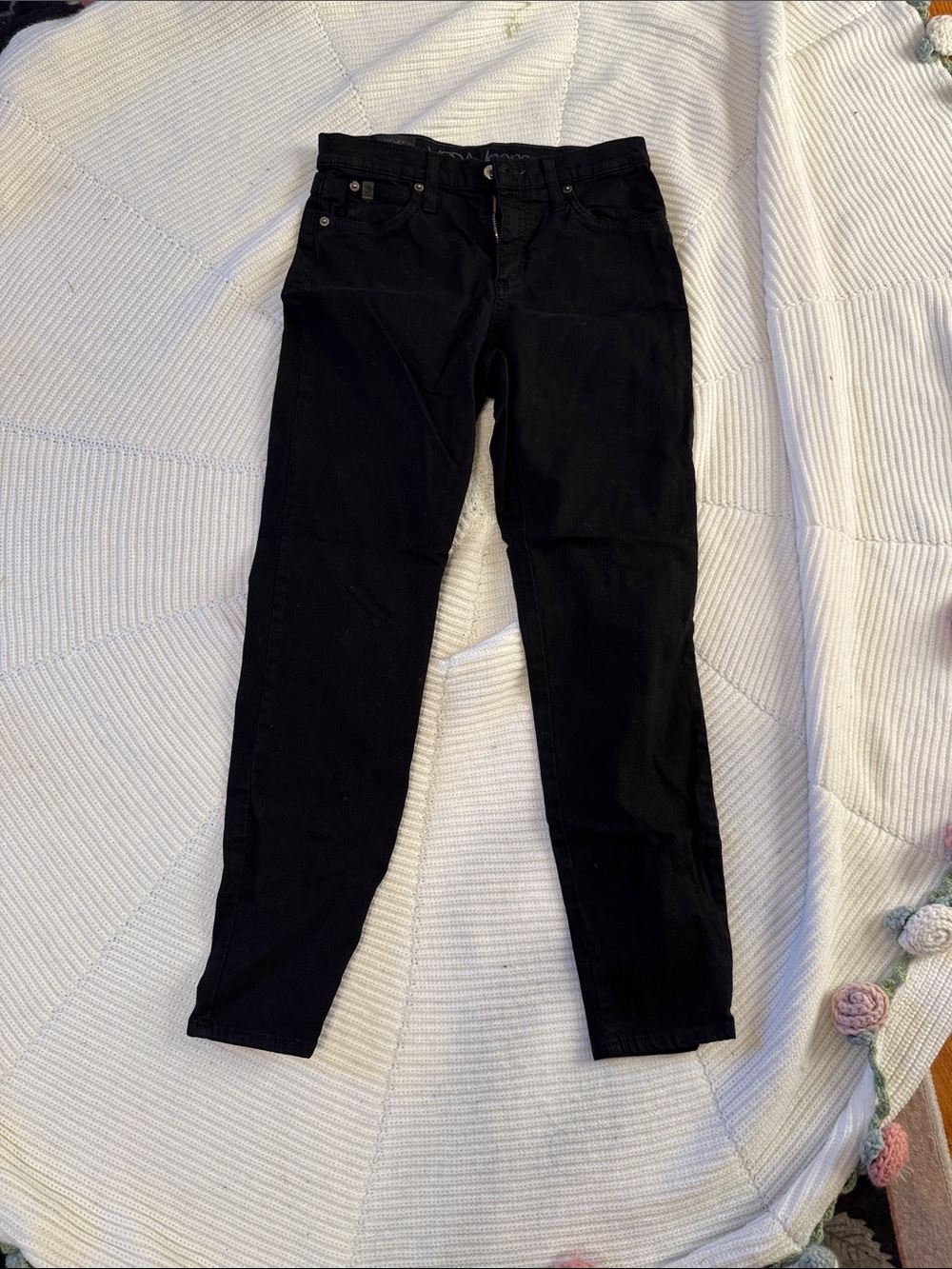 Women's Black Skinny Jeans - Sleek High-Rise Fit